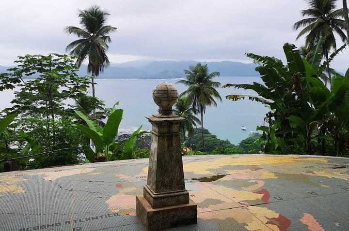 ilheu das rolas linha do equador em sao tome e principe